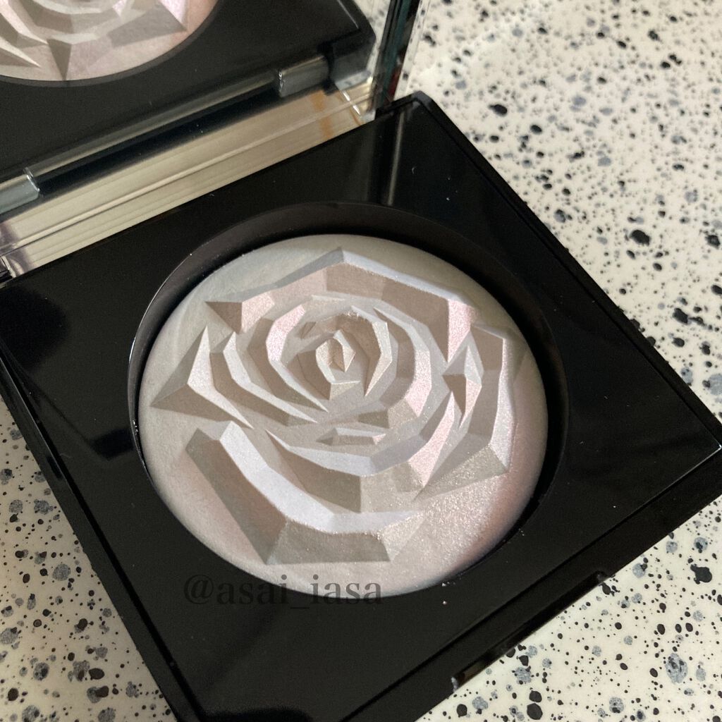 ラ ローズ ハイライター/LANCOME/パウダーハイライトを使ったクチコミ(2枚目)