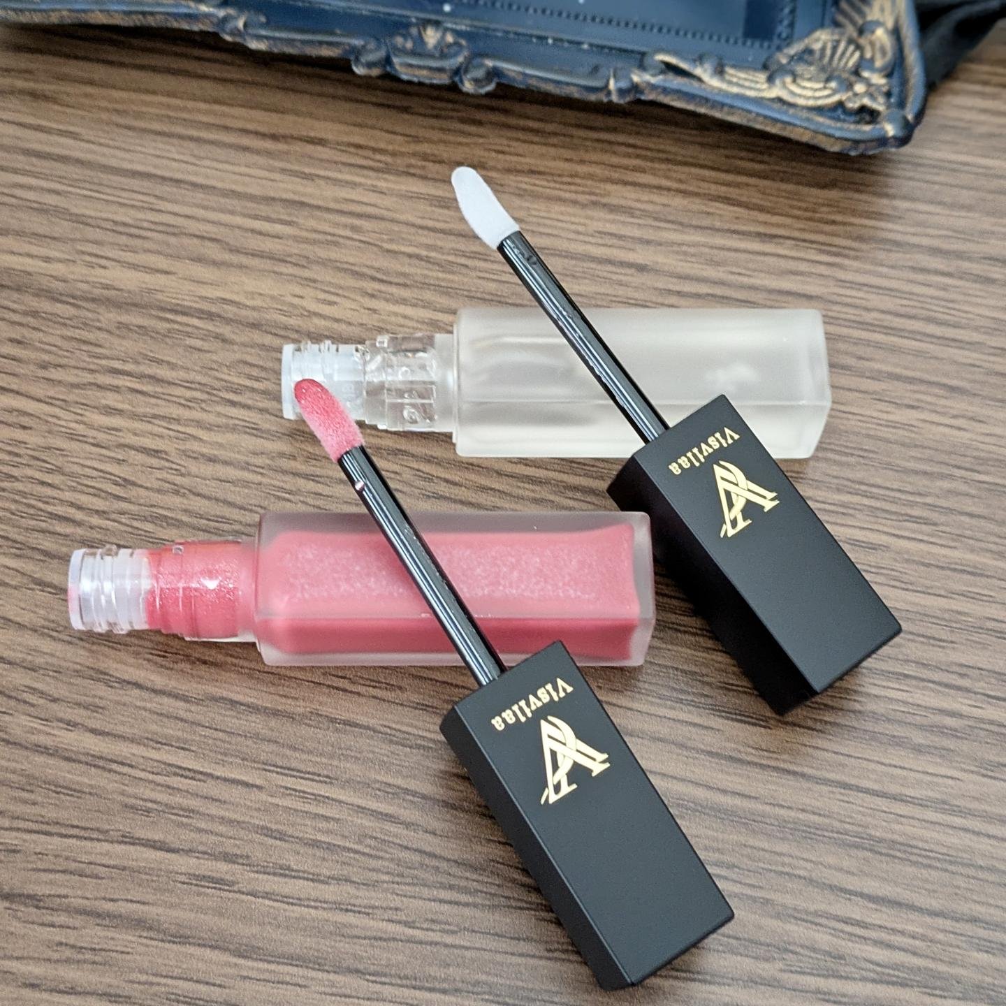 Vヴィヴィットロゼ リップグロス/Visvilaa/リップグロスを使ったクチコミ（2枚目）