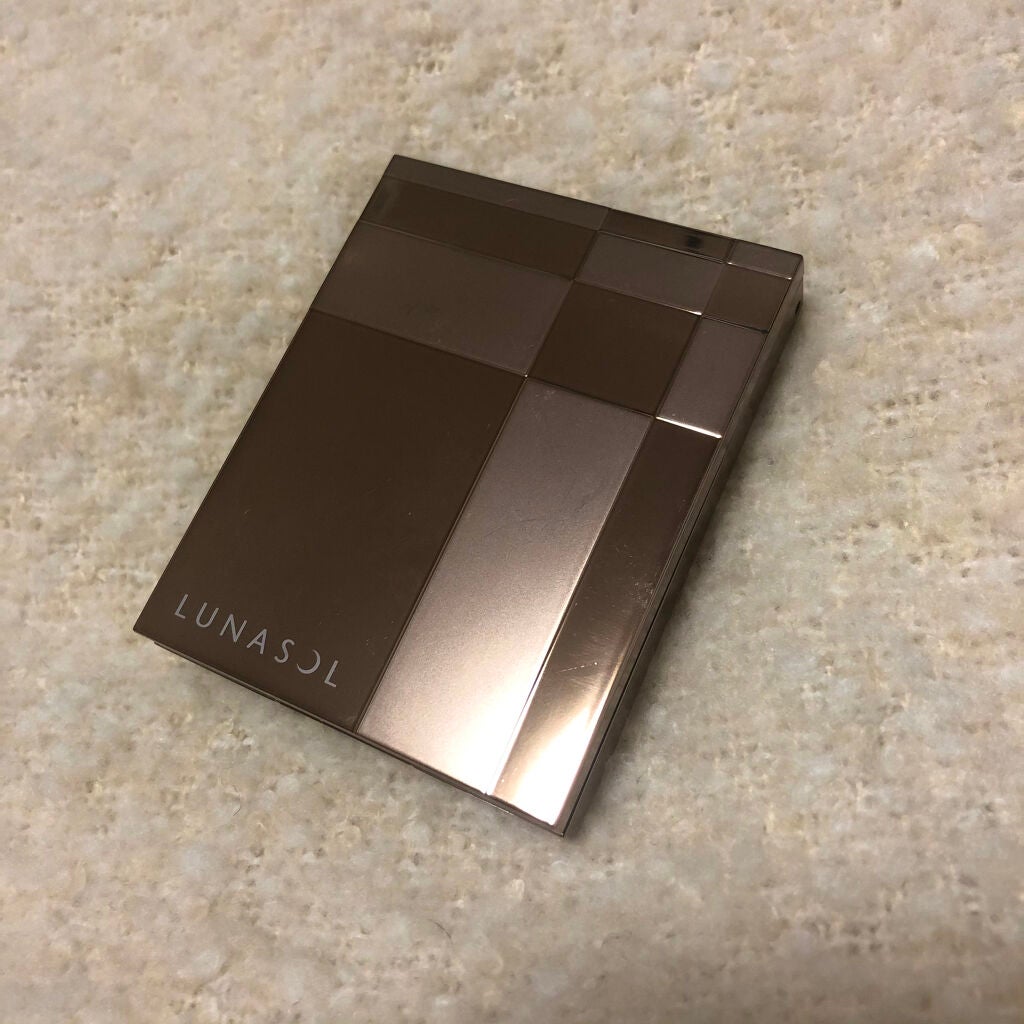 スキンモデリングアイズ/LUNASOL/アイシャドウパレットを使ったクチコミ(3枚目)