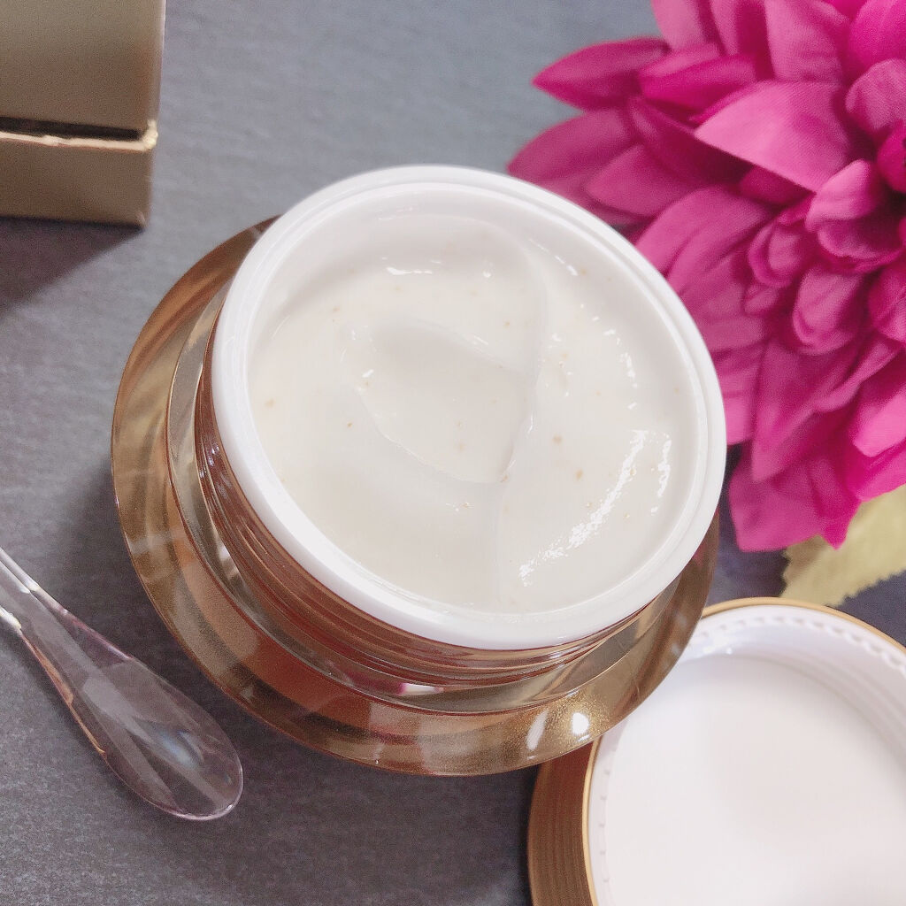 SNP 24Kゴールドコラーゲンリフトアクションクリームのクチコミ「SNP 24Kゴールドコラーゲンリフトアクションクリーム⚜️

ゴールドとコラーゲンがお肌をケ.....」（2枚目）