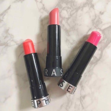 SEPHORA SEPHORA Rouge Shine Lipstickのクチコミ「SEPHORA
Rouge Matte 02(中央)
Rouge Shine 57(右)
Ro.....」（1枚目）