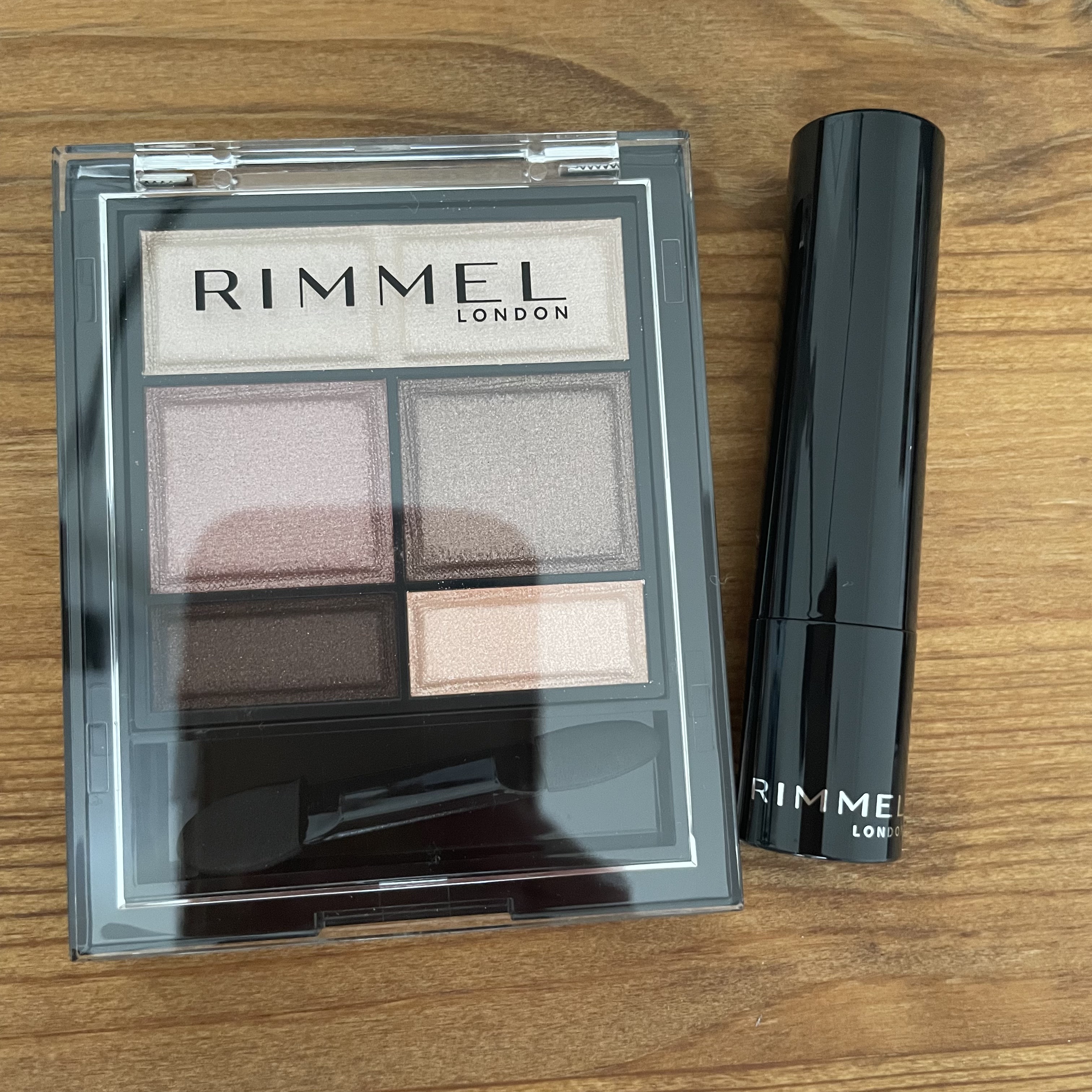 ラスティング フィニッシュ クリーミィモイスト リップスティック/リンメル ロンドン/口紅を使ったクチコミ（3枚目）