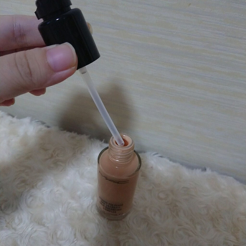 スタジオフィックス フルイッド SPF 15/M・A・C/リキッドファンデーションを使ったクチコミ(2枚目)