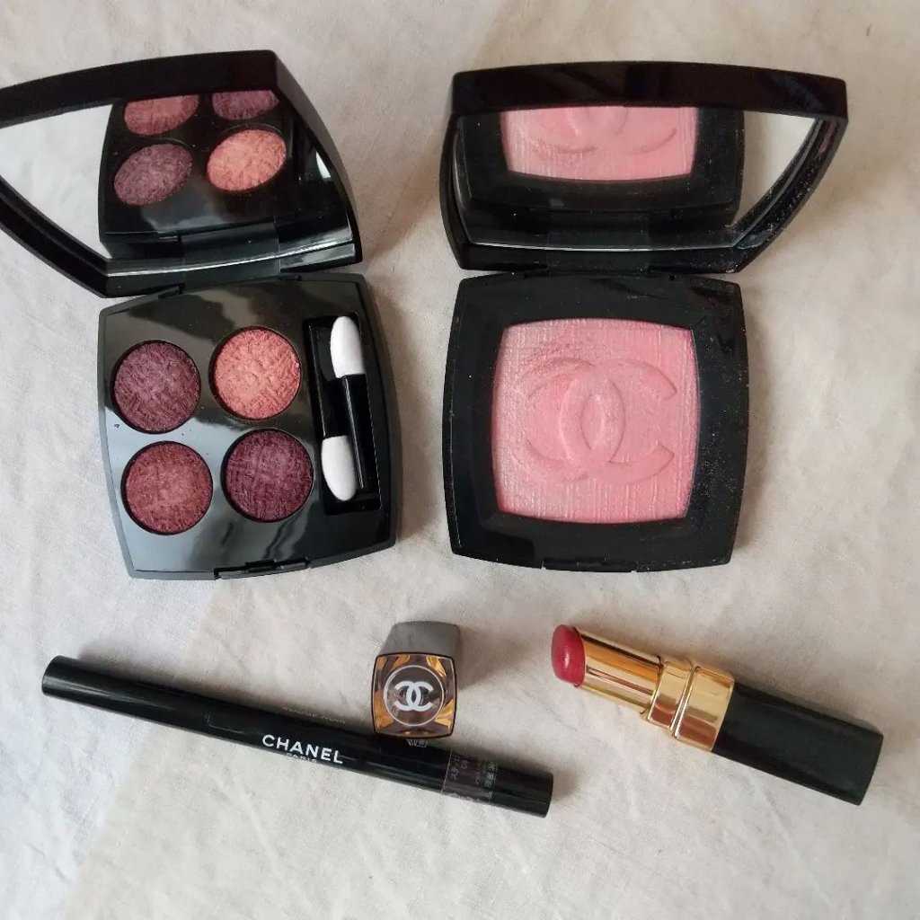 レ キャトル オンブル ツイード 02 ツイード プールプル/CHANEL/アイシャドウパレットを使ったクチコミ（1枚目）