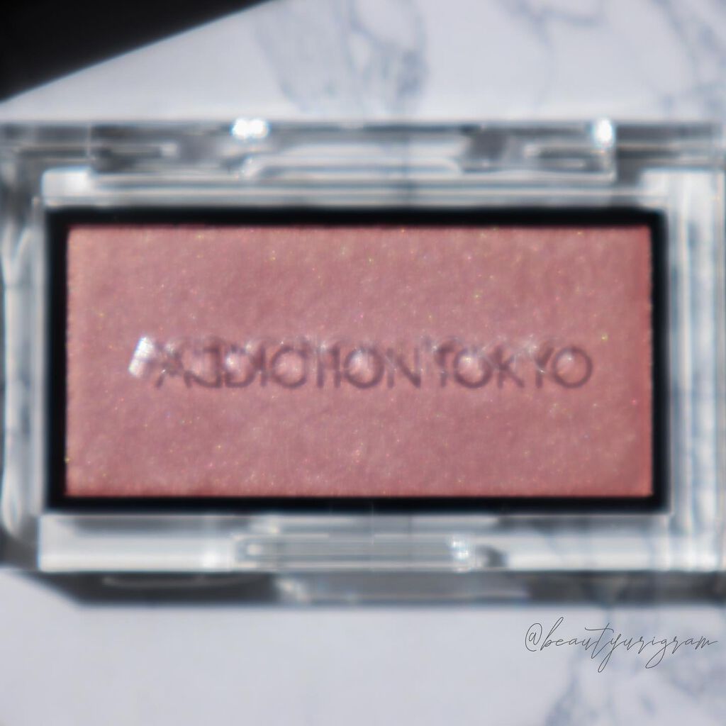 アディクション ザ ブラッシュ パール 101P Fading Rainbow/ADDICTION/パウダーチークを使ったクチコミ（2枚目）