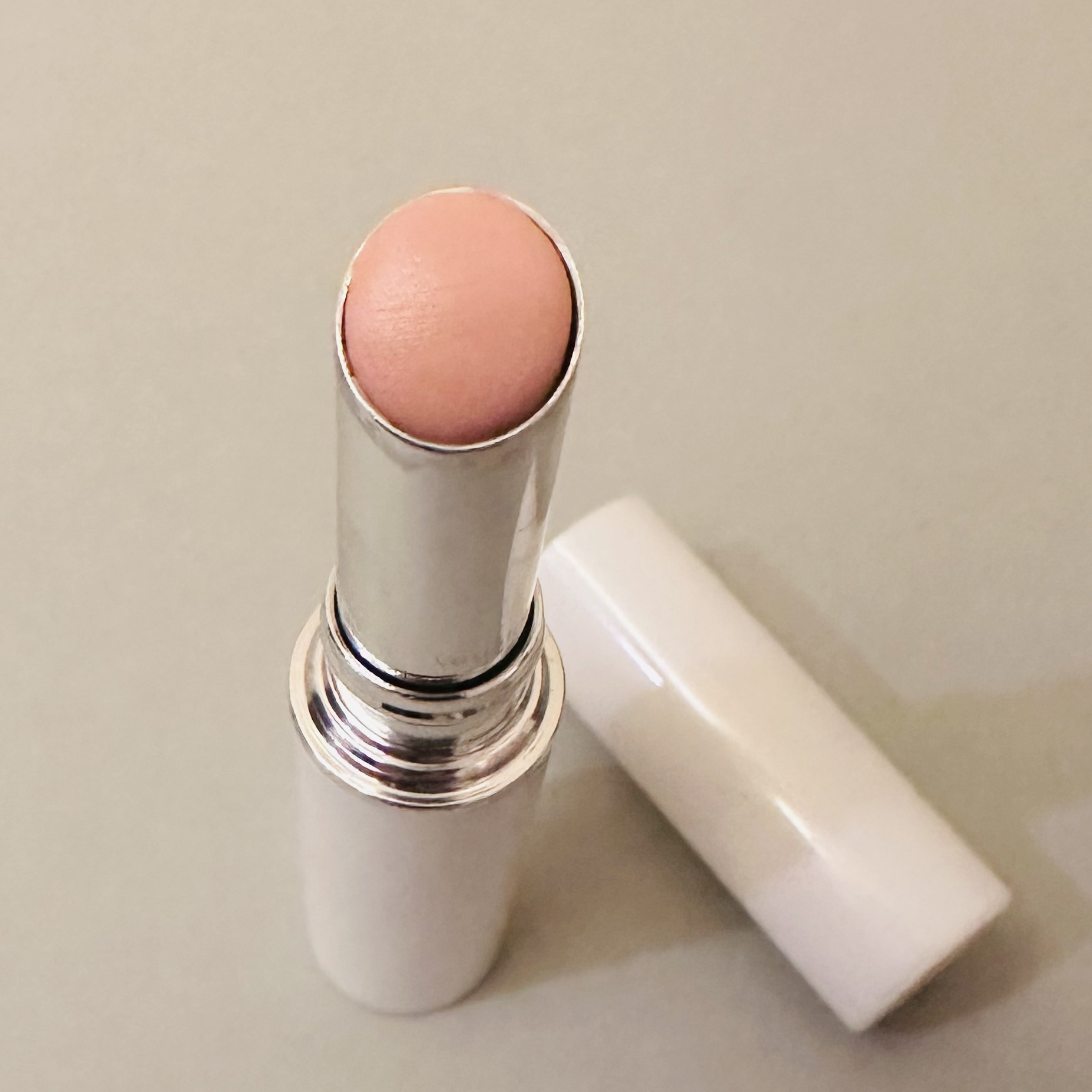 ビオモイスチュアスティック AC&UV 01 ピンクベージュ/MiMC/美容液を使ったクチコミ（3枚目）