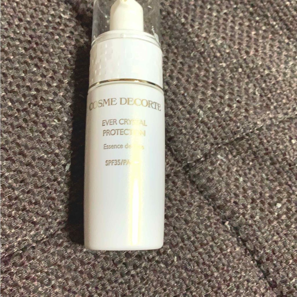 エバークリスタル リキッドファンデーション/DECORTÉ/リキッドファンデーションを使ったクチコミ(2枚目)