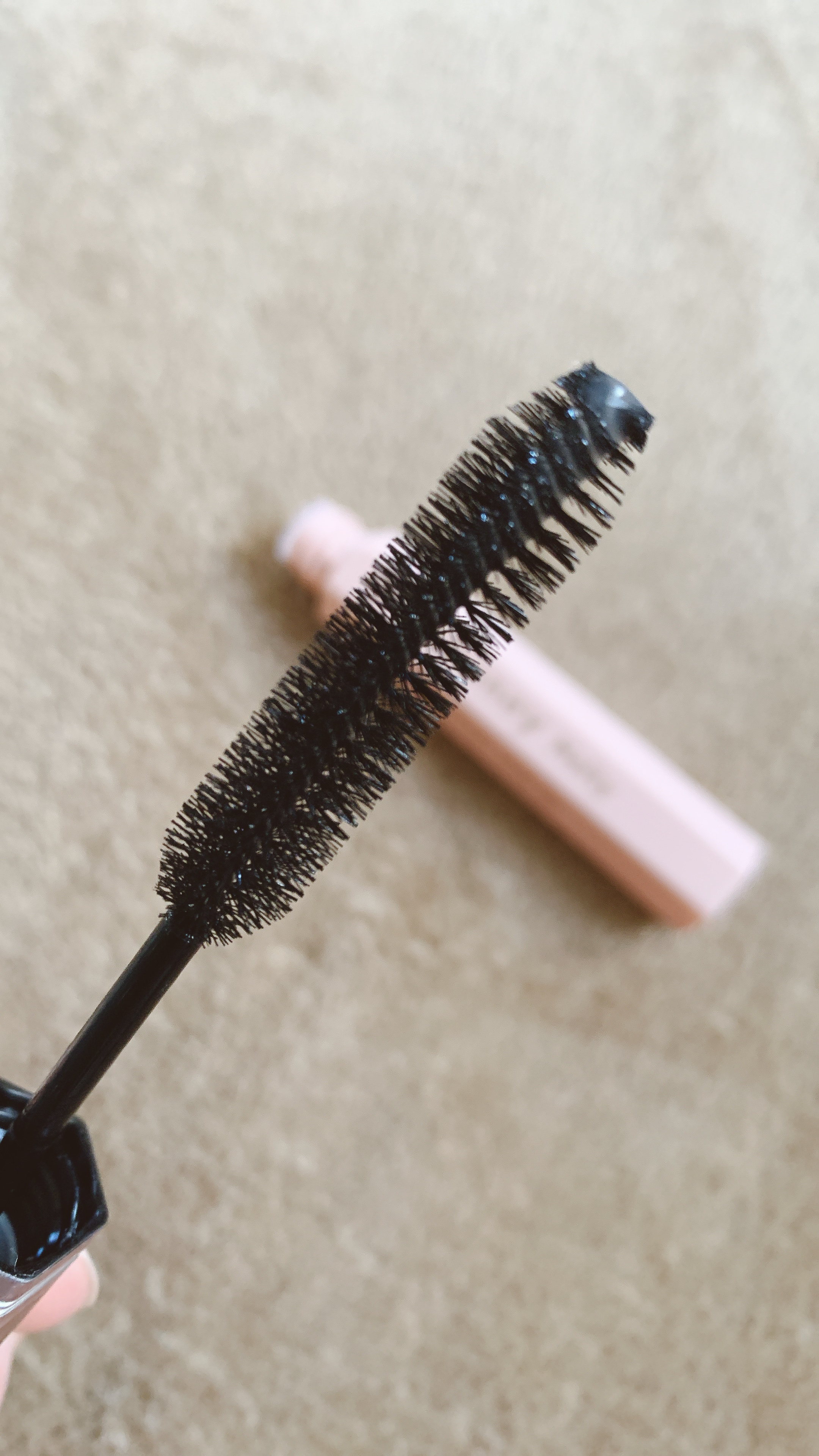 アンドハニー メルティ マトメイクスティック スーパーホールド 4.0/&honey/ヘアジェルを使ったクチコミ（3枚目）