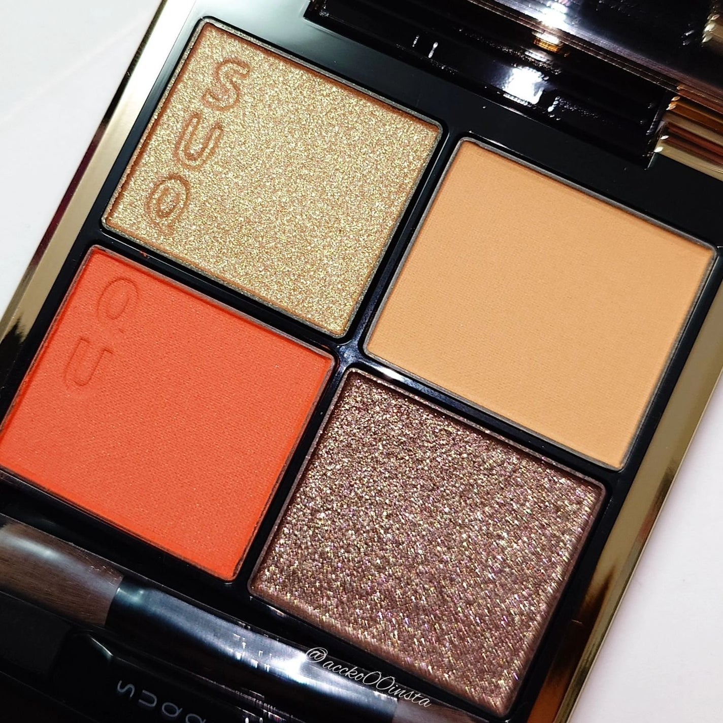 シグニチャー カラー アイズ/SUQQU/アイシャドウパレットを使ったクチコミ(3枚目)