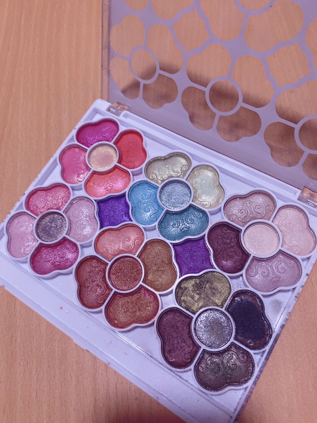 アイカラーパレット/ティアラガール/アイシャドウパレットを使ったクチコミ(2枚目)