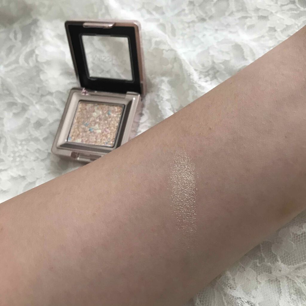 グリッタープリズム シャドウ/MISSHA/グリッターを使ったクチコミ(2枚目)