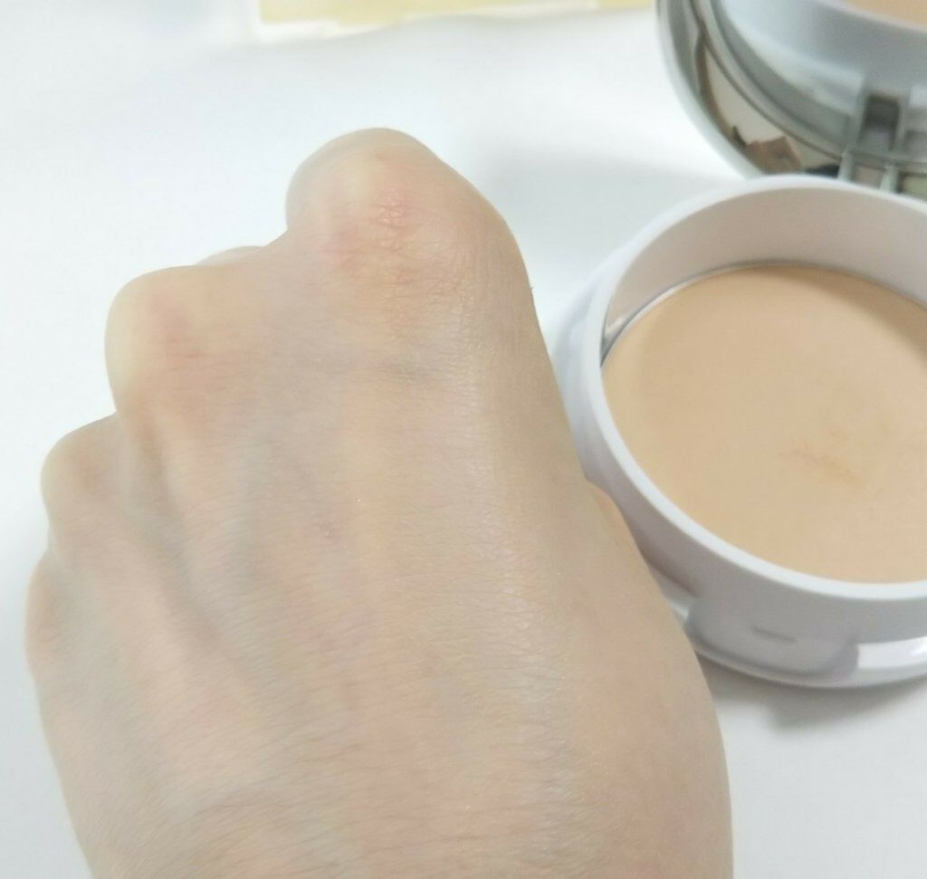 フェイスパウダー ハイカバー N 白肌オークル/クリアラスト/プレストパウダーを使ったクチコミ(5枚目)