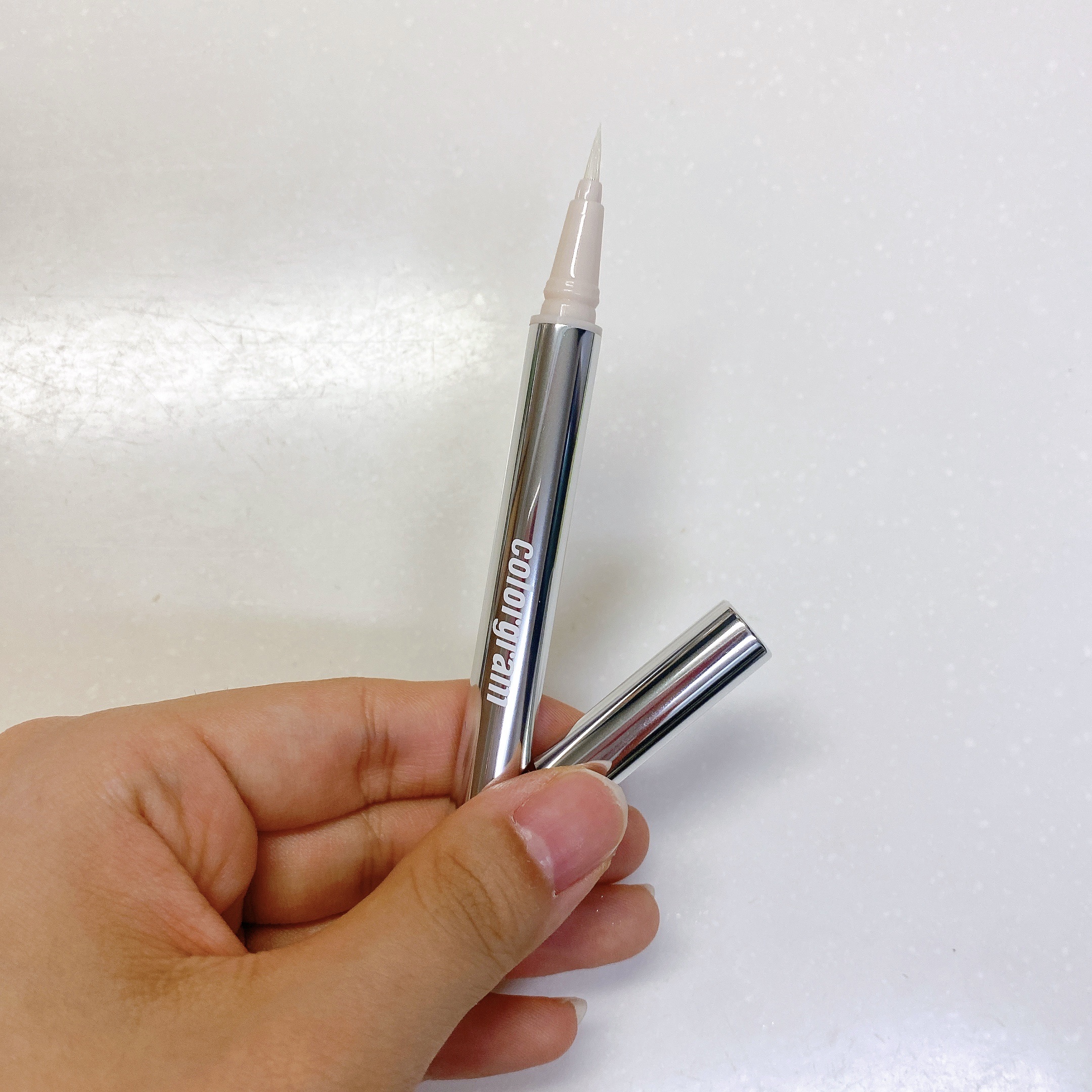 Colorgram ミルクブリングリッターライナーのクチコミ「\Colorgram ミルクブリングリッターライナー/

01 silver tear..」（1枚目）