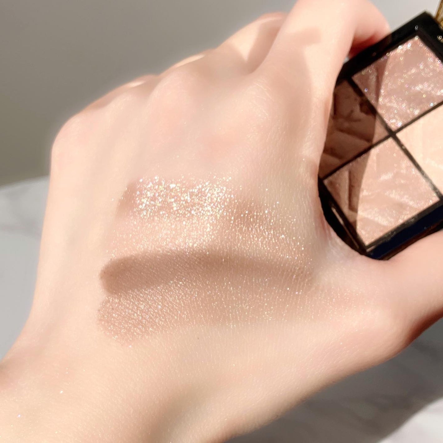 クチュール ミニ クラッチ/YVES SAINT LAURENT BEAUTE/アイシャドウパレットを使ったクチコミ(3枚目)