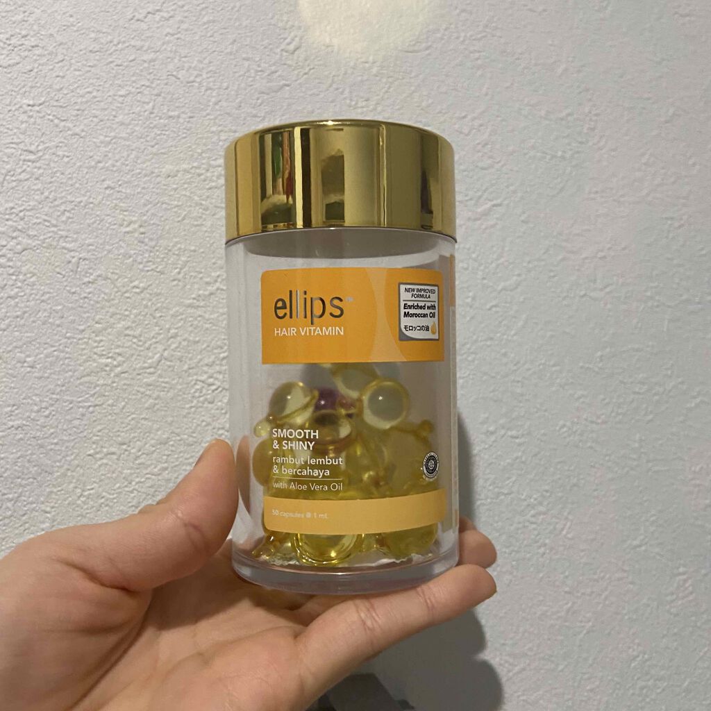 ellips スムース＆シャイニー SMOOTH＆SHINY【ボトルタイプ】

髪アイテム。

髪が変わるのを確実に実感できるアイテム。

普段洗い流さないトリートメントを使ってもあまり効果を実感することはなかったですが、このエリップスは塗