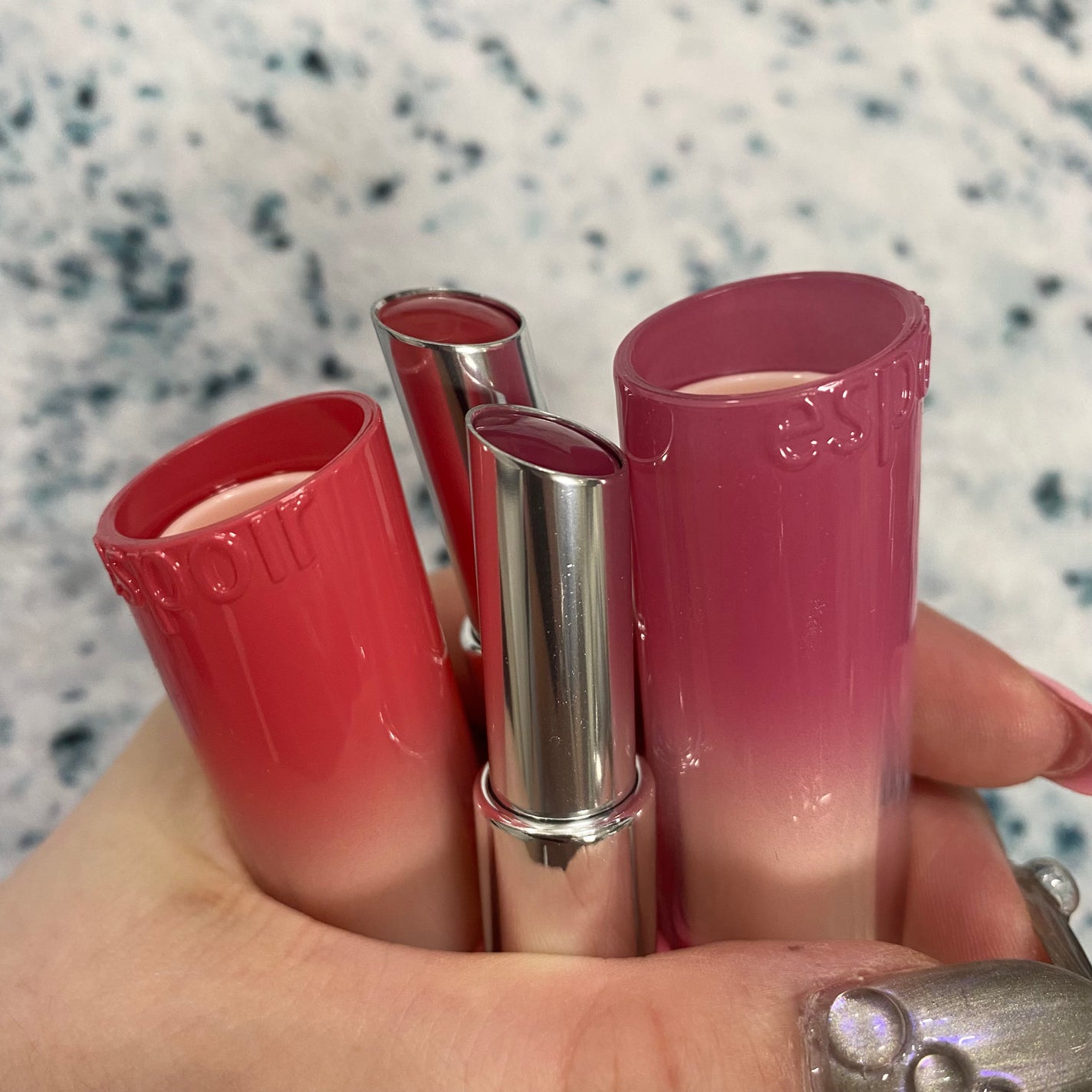 ノーウェアリップスティック バーミンググロー/espoir/口紅を使ったクチコミ(3枚目)