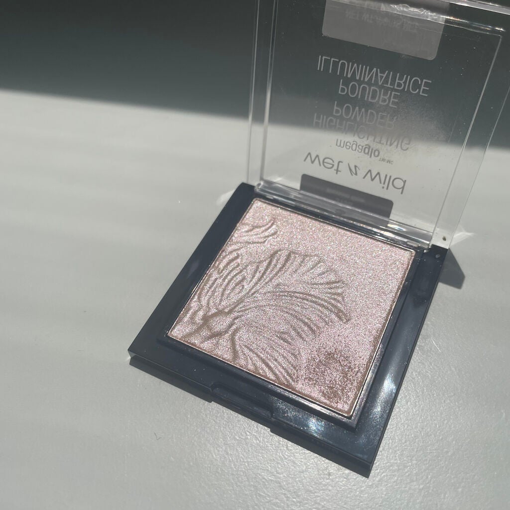 MegaGlo Highlighting Powder/wet 'n' wild/パウダーハイライトを使ったクチコミ(2枚目)