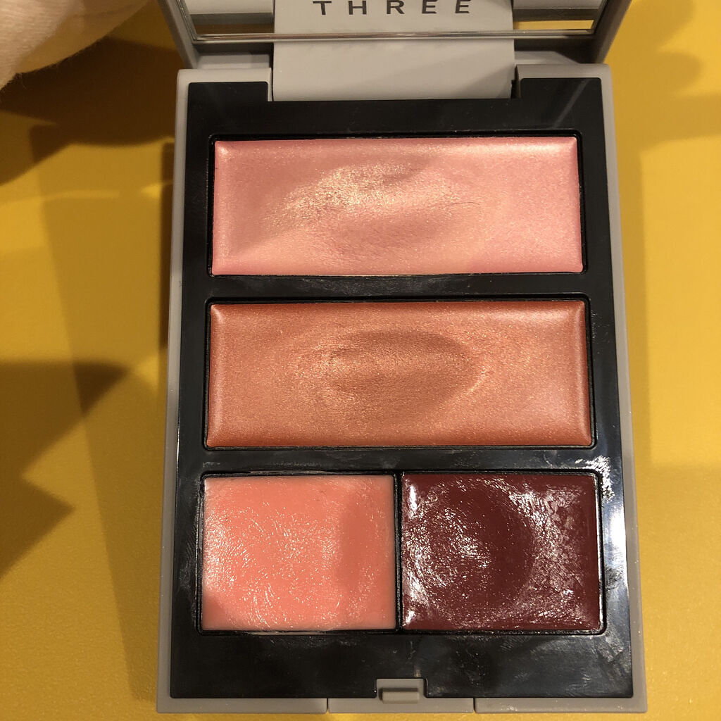 グローフリーダムパレットライジング/THREE/クリームハイライトを使ったクチコミ（2枚目）