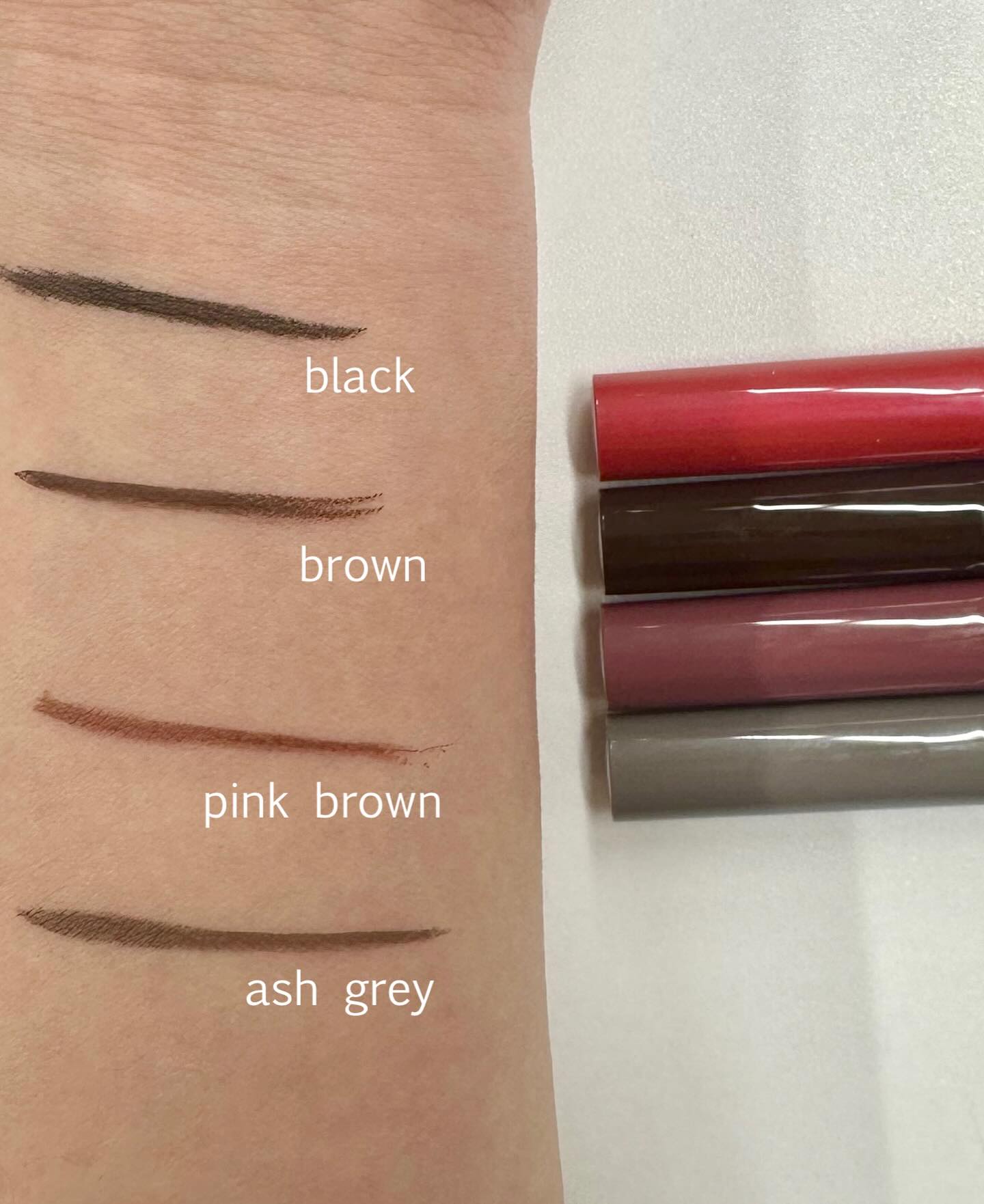 アヴァンセ ジョリ・エ ジョリ・エ リキッドアイライナー/アヴァンセ/リキッドアイライナーを使ったクチコミ（3枚目）