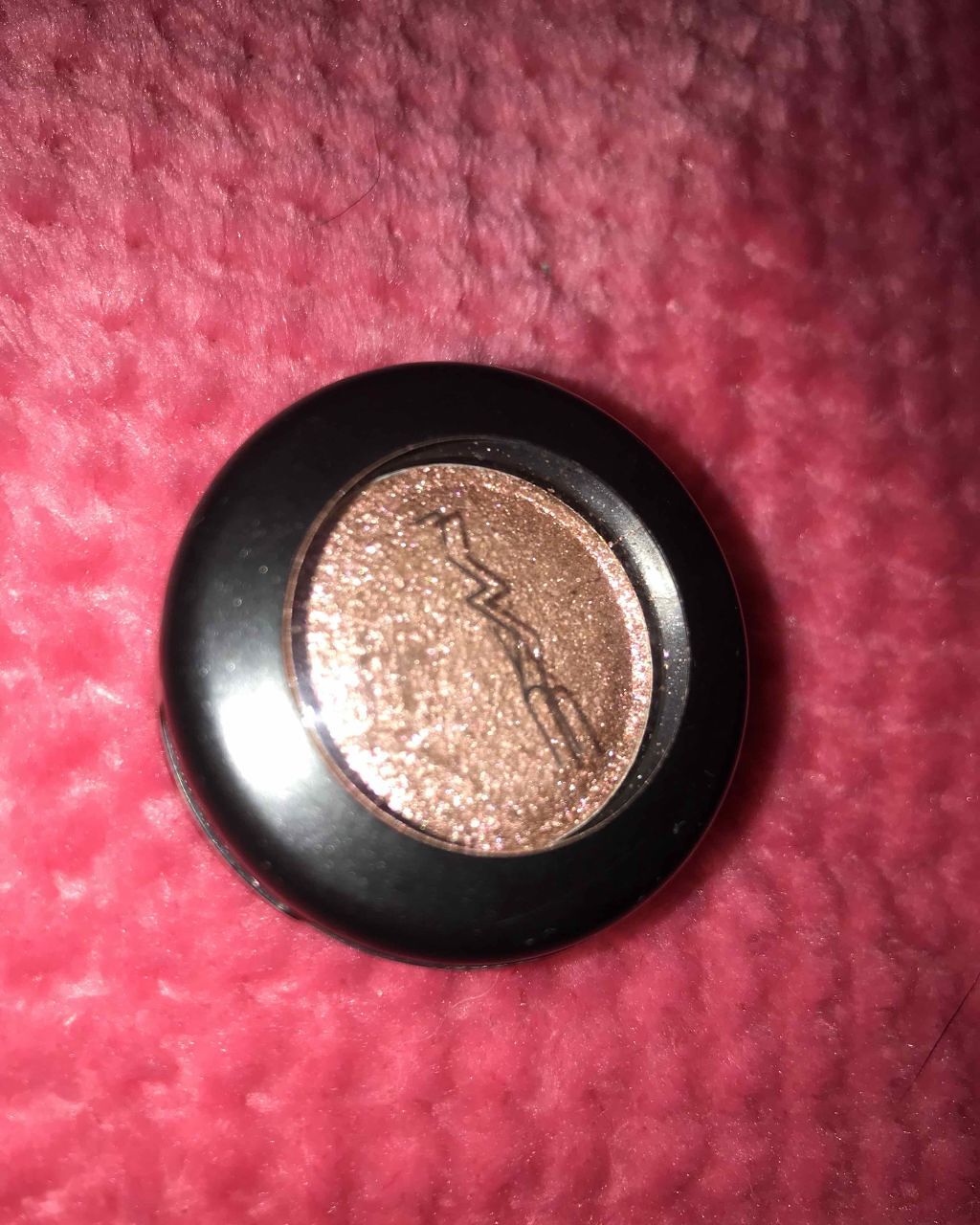 ダズルシャドウ/M・A・C/単色アイシャドウを使ったクチコミ(1枚目)