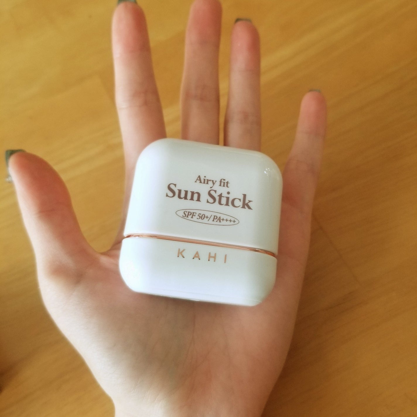 エアリーフィットサンスティック/KAHI/日焼け止めスティックを使ったクチコミ(3枚目)