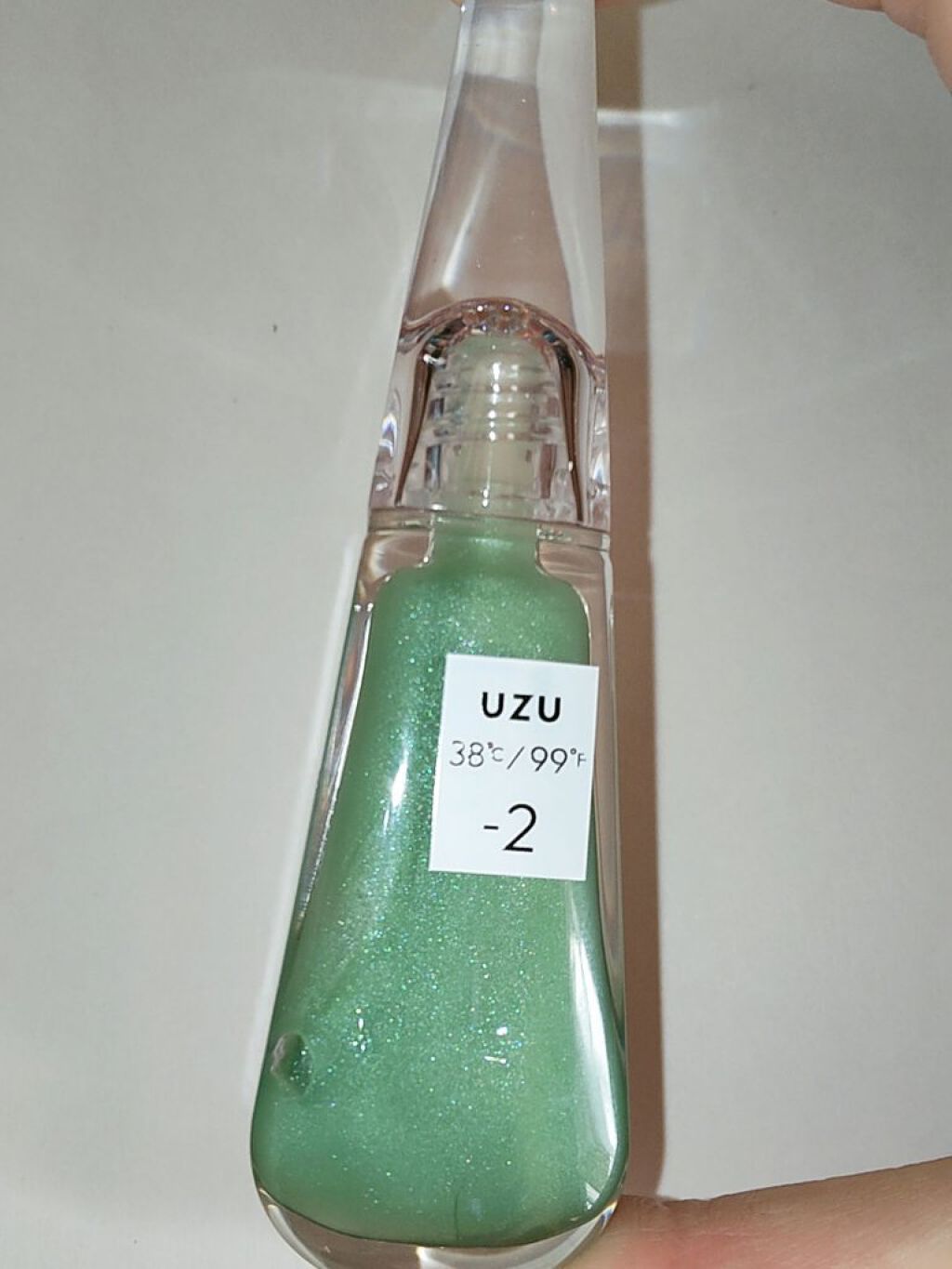 38°C / 99°F リップトリートメント (リップ美容液) -2 SHEER-GREEN/UZU BY FLOWFUSHI/リップケアを使ったクチコミ（1枚目）