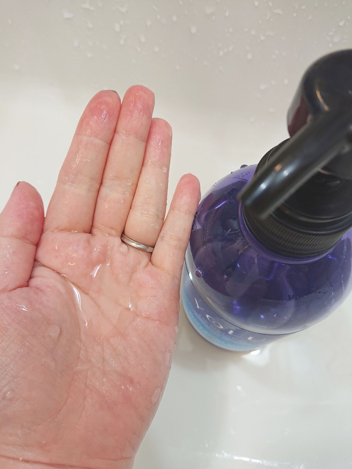 リラックスナイトリペア シャンプー／トリートメント シャンプー本体 475ml/YOLU/市販シャンプーを使ったクチコミ（2枚目）