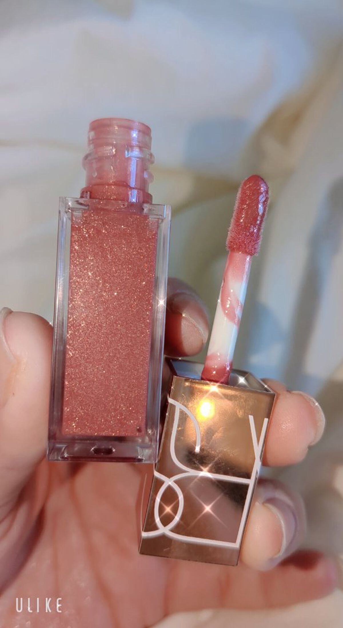 アフターグロー リップシャイン/NARS/リップグロスを使ったクチコミ(4枚目)