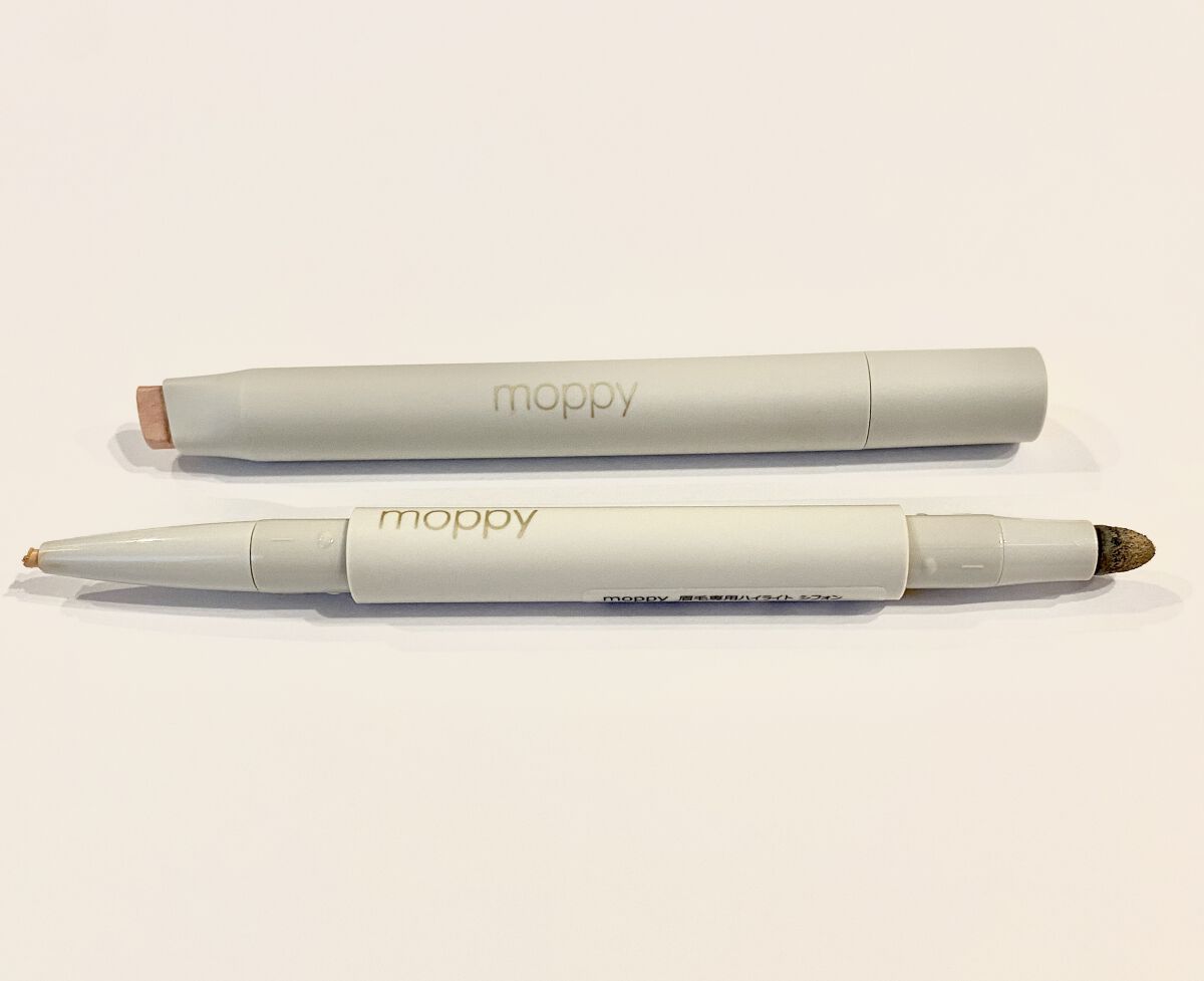 moppy アイブロウパウダーデュオ/ハイライトグロー 試してみた】moppy 眉毛専用ハイライト グローの人気色