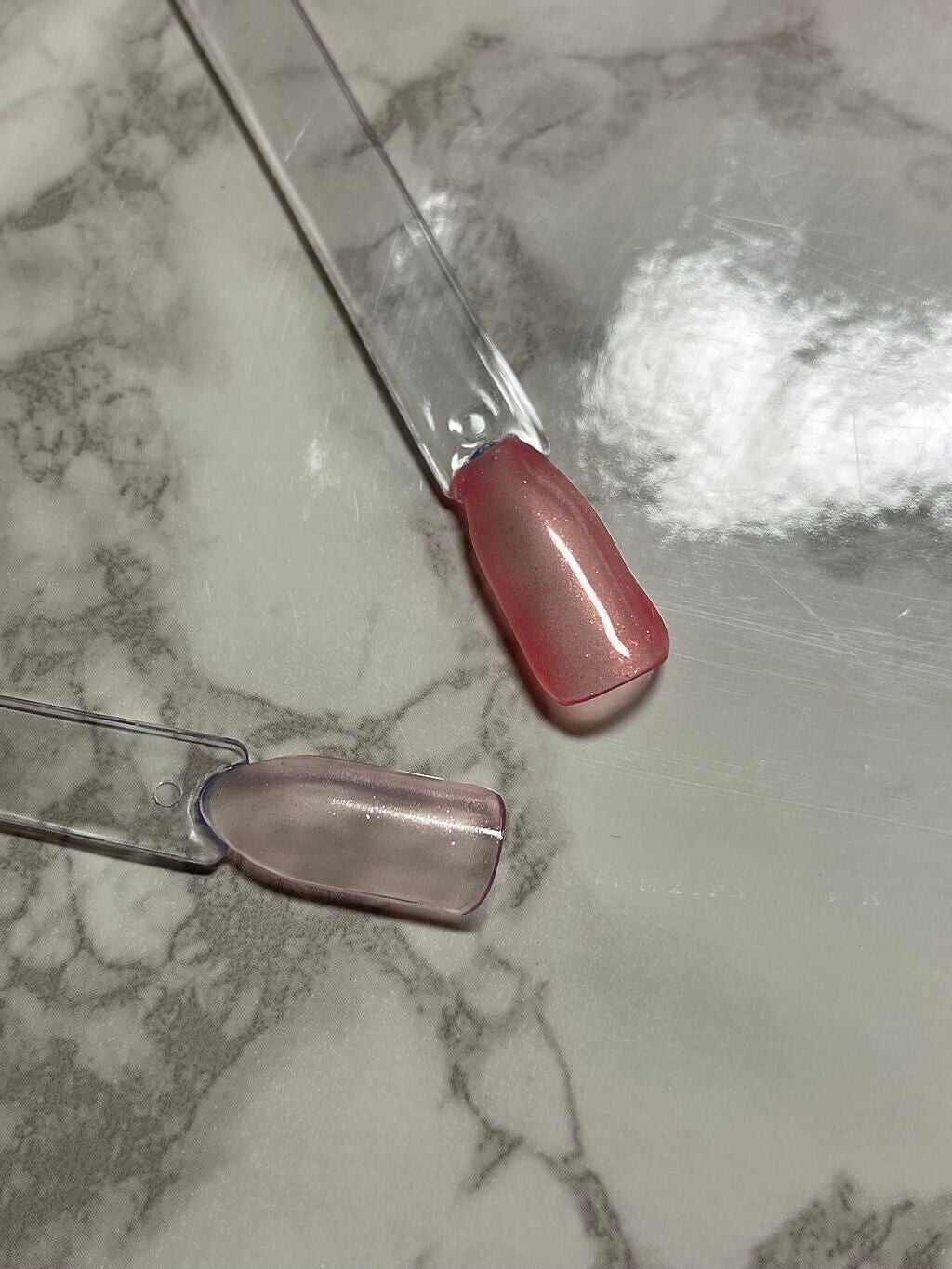 カラー トップコート/to/one/ネイルトップコートを使ったクチコミ(2枚目)