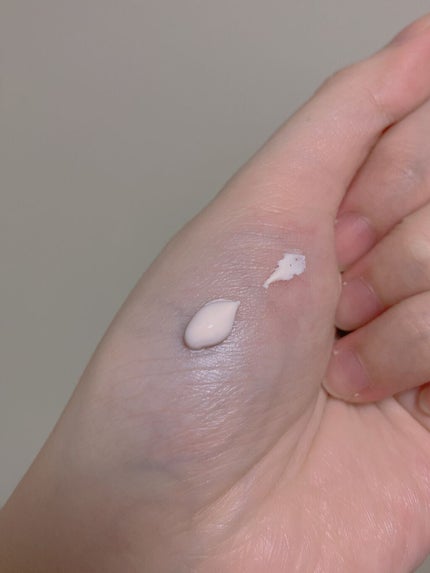 チェリーブロッサム トーンアップ クリーム UV SPF30 / PA++ チューブタイプ/innisfree/化粧下地を使ったクチコミ(2枚目)