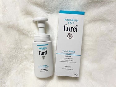 \セラミドを守りながら汚れを落とす❤︎/
.
.
✔︎Curel
泡洗顔料
.
.
「セラミド」を守りながらきめ細やかな泡で汗や汚れを洗い流す洗顔料❤︎
.
.
泡洗顔なので、面倒な泡立ても必要ないし、ポンプ式で簡単に出せるのでめちゃくちゃ便利🥹
.
.
大切な潤いは残しつつ、肌荒れの原因になる汗や汚れはスッキリ洗い流してくれます✨
.
.
摩擦レスで使えるので、お肌への負担も少ない！
.
.
医薬部外品で消炎剤が配合されているので、肌荒れまで防いでくれます！
お肌が敏感な時でも問題なく使えて、洗い上がりはしっとりなところがお気に入り❤︎
.
.
クレンジングとセットで使用するのがおすすめ！
.
.
#キュレル #curel #泡洗顔 #洗顔  #クレンジング #cleansing #ドラストコスメ #ドラッグストアコスメ #プチプラコスメ #プチプラスキンケア #ドラッグストアスキンケア #スキンケア #スキンケアマニア　#スキンケアアイテムの画像 その0