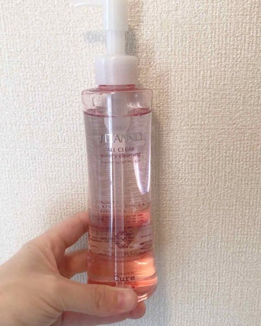 ・JITANNO  
オールクリアウォータリークレンジング
　　　　　　　　　　　　　　　　200ml

出してみると、本当に水！ってくらい
シャバシャバしてるけど、
肌につけるとトロミがある感じで
全