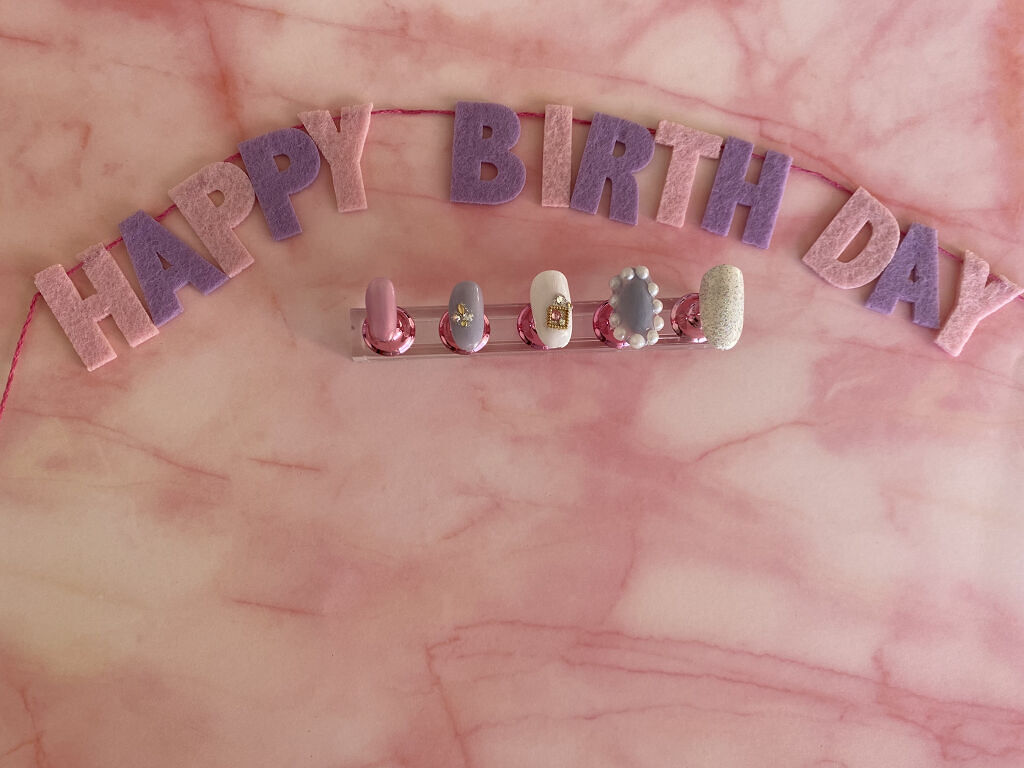 ネイルラッカー 15th 03 orchid star/JILL STUART/マニキュアを使ったクチコミ（2枚目）