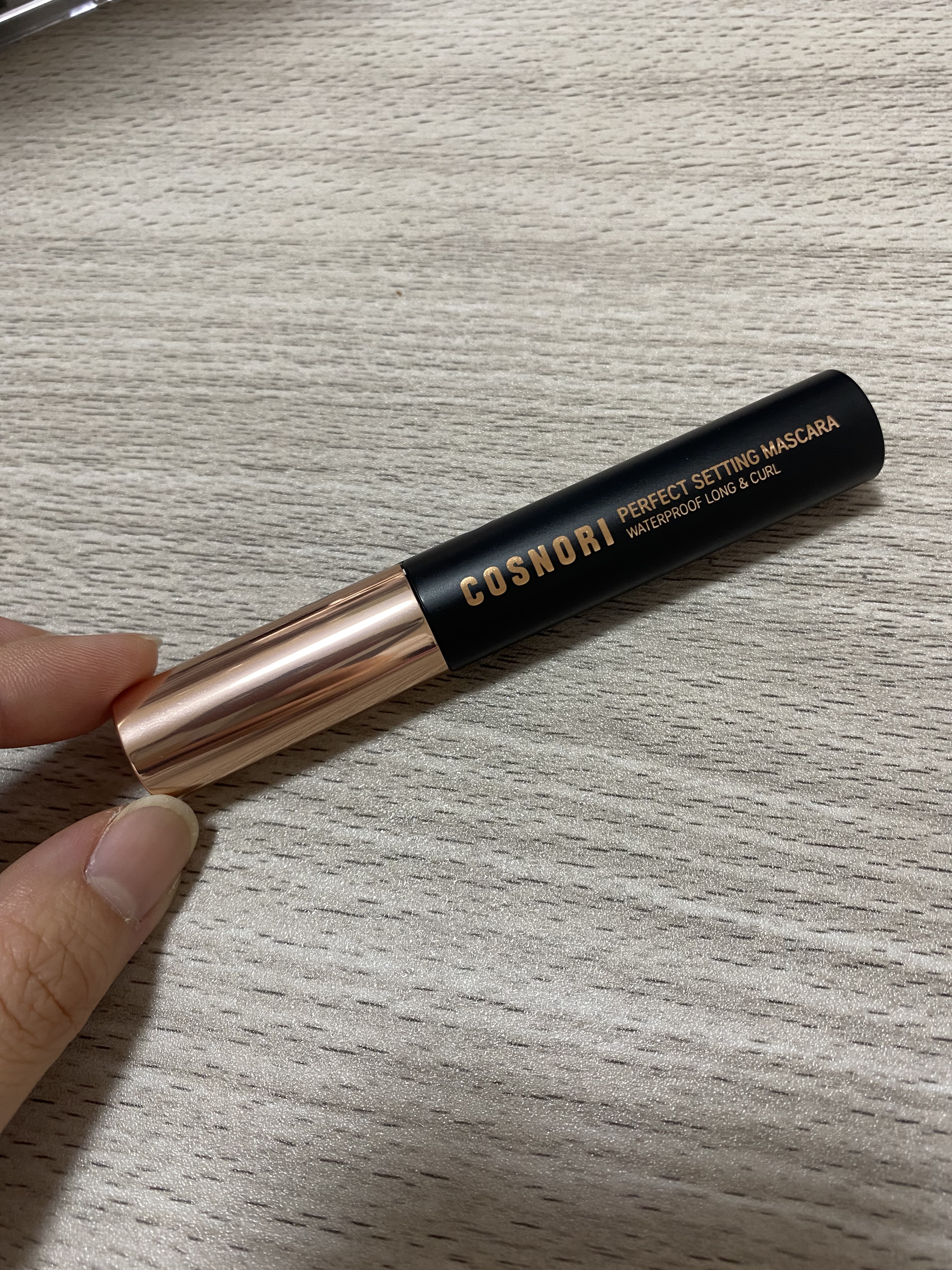 パーフェクトセッティングウォータープルーフマスカラ Long&Curl 01 ブラック/COSNORI/マスカラを使ったクチコミ（1枚目）