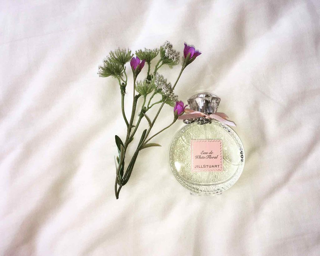 ジルスチュアート リラックス オード ホワイトフローラル/JILL STUART/香水(レディース)を使ったクチコミ(1枚目)