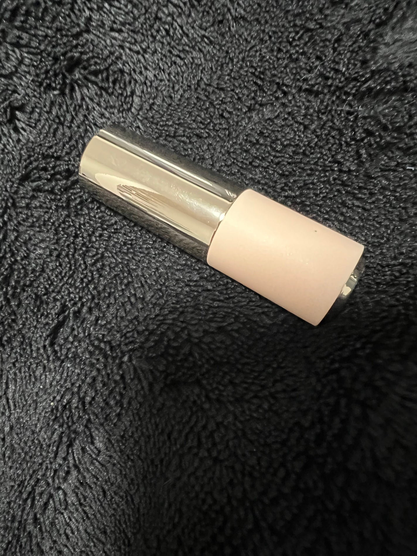 ツギハギウサギ 黒壱 on LIPS 「最近気に入ってるリップの使い方です、ベージュのリップに赤リップ..」(2枚目)