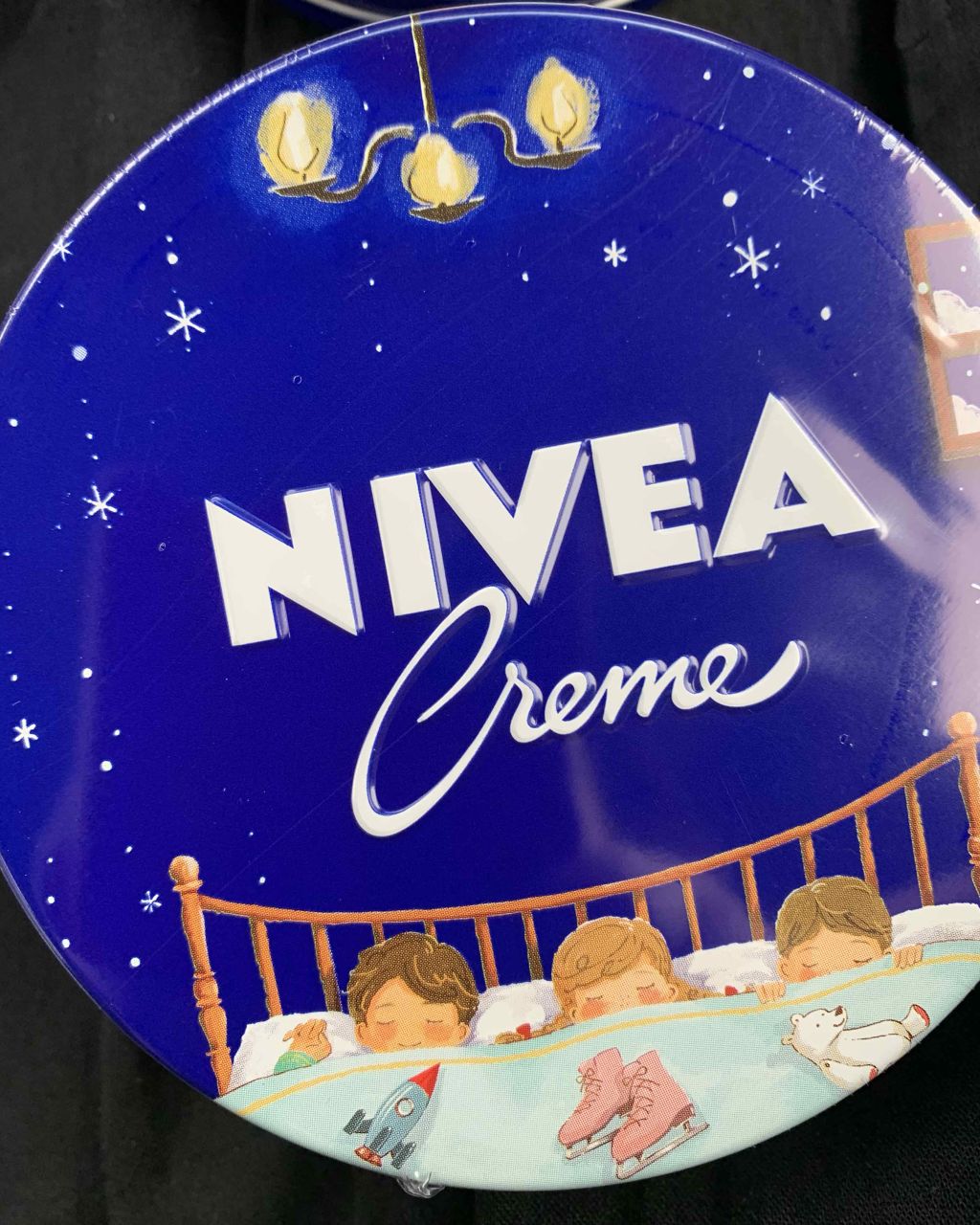限定ボディクリーム ニベアクリーム ニベアの口コミ ニベアの青缶限定イラスト入りは見つけたら買 By テニートット 混合肌 50代後半 Lips