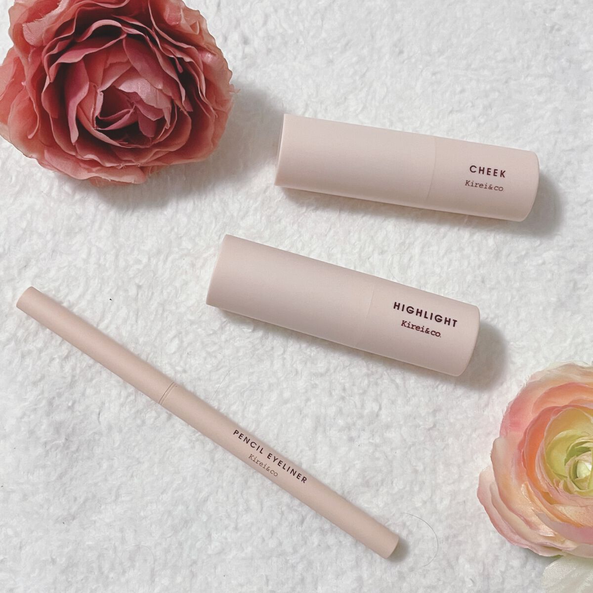 スティックチーク 02ピンク/Kirei&co./ジェル・クリームチークを使ったクチコミ（2枚目）