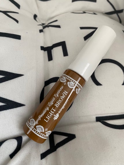 パウダリーリキッドアイブロウ ナチュラルブラウン/キングダム/リキッドアイブロウの画像