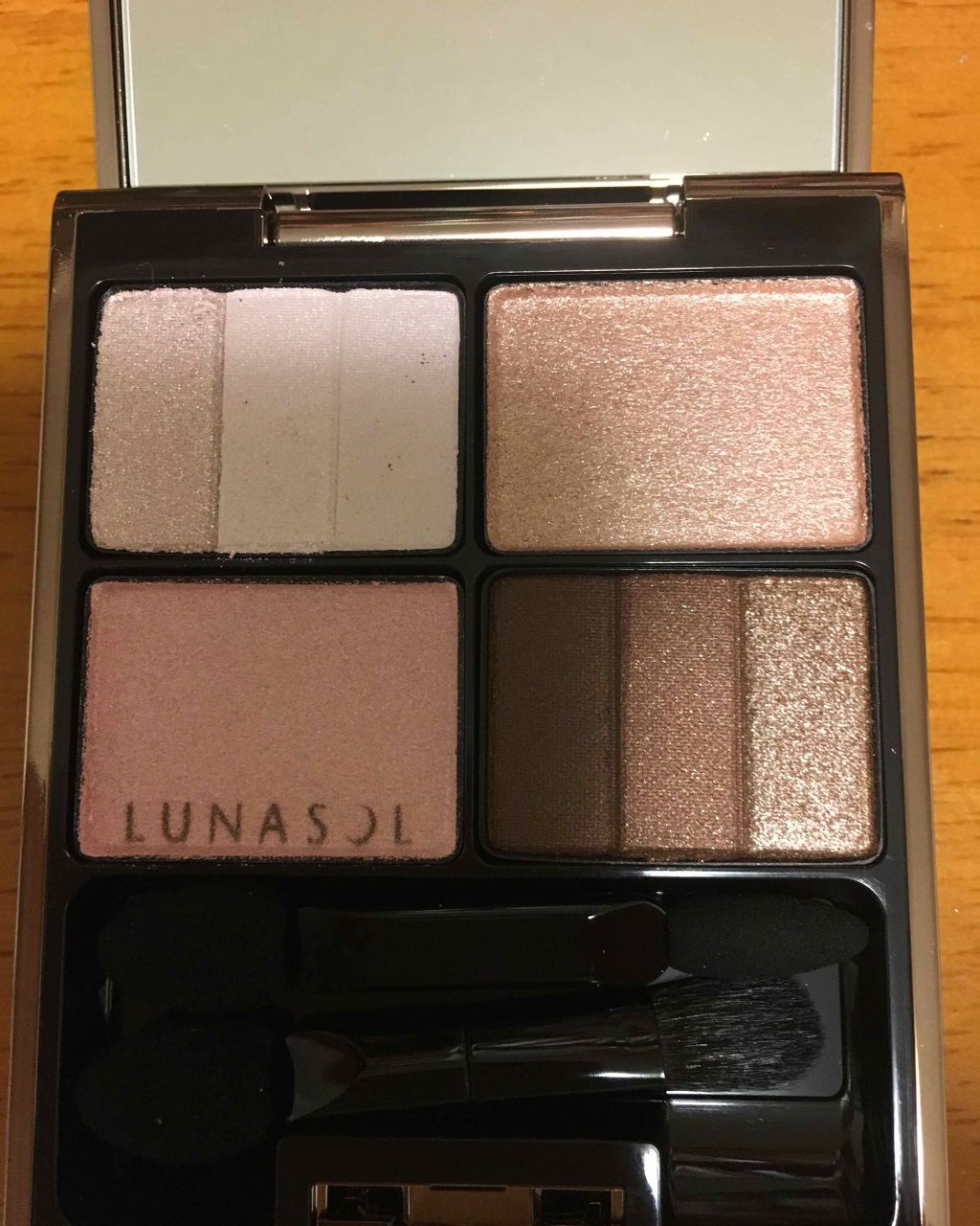 スリーディメンショナルアイズ/LUNASOL/アイシャドウパレットを使ったクチコミ（1枚目）