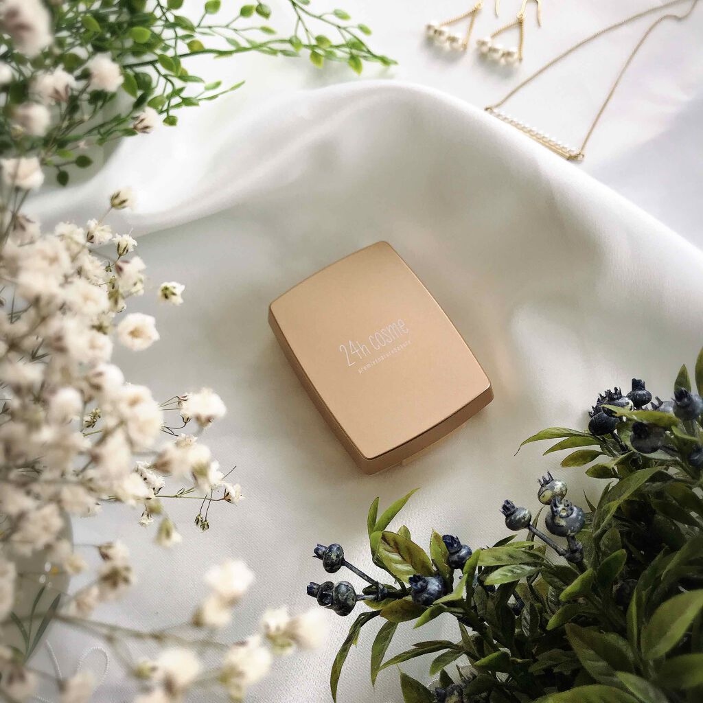 24 ミネラルモイストパウダーファンデ/24h cosme/パウダーファンデーションを使ったクチコミ(1枚目)