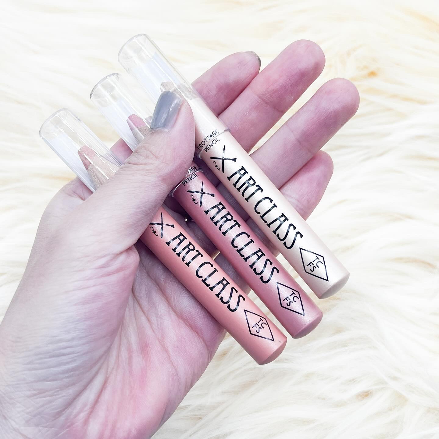 アートクラス フロッタージュペンシル/too cool for school/スティックアイシャドウを使ったクチコミ（2枚目）