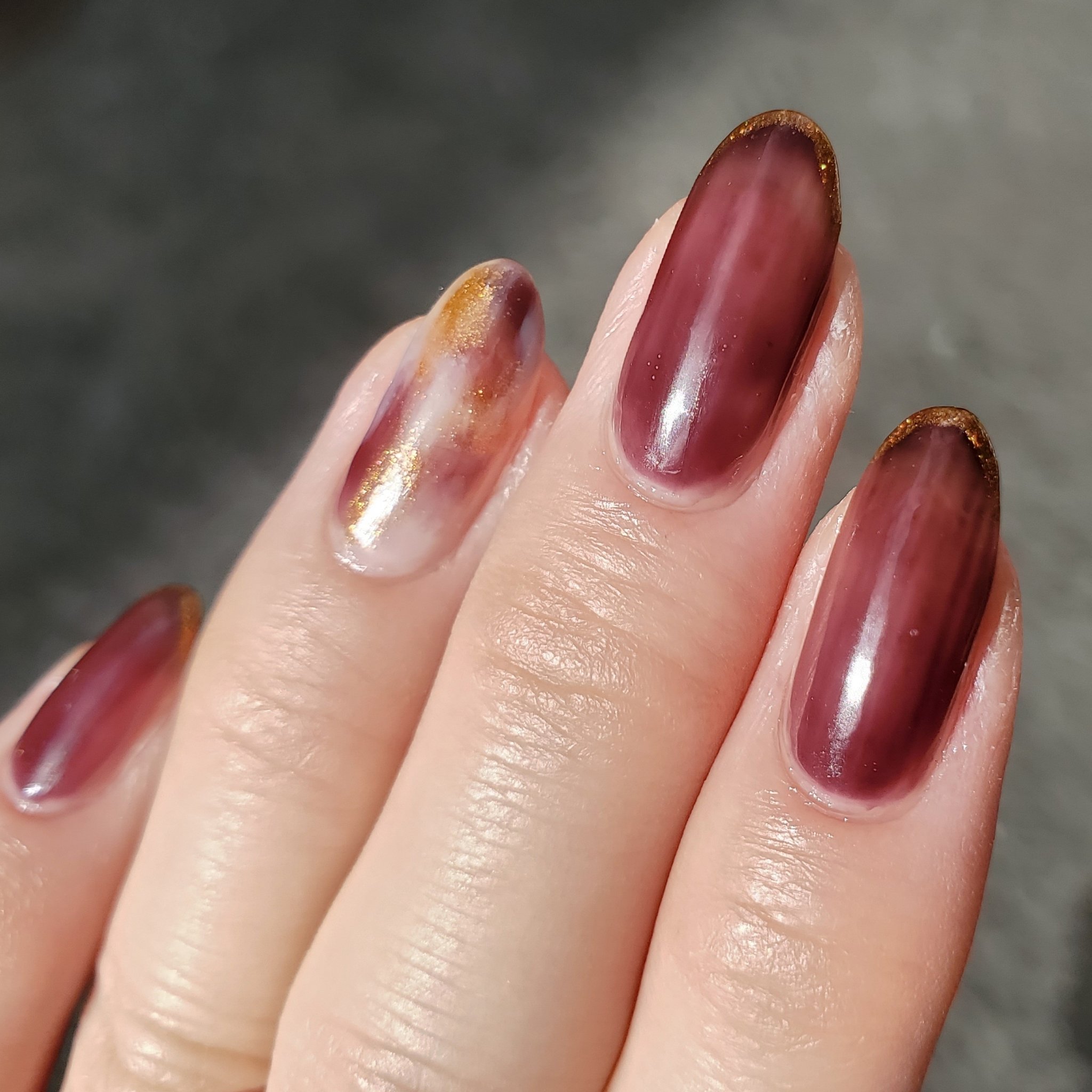 グロッシーコート 金木犀ブラウン（限定色）/スキューズミー/オールインワンネイルを使ったクチコミ（3枚目）