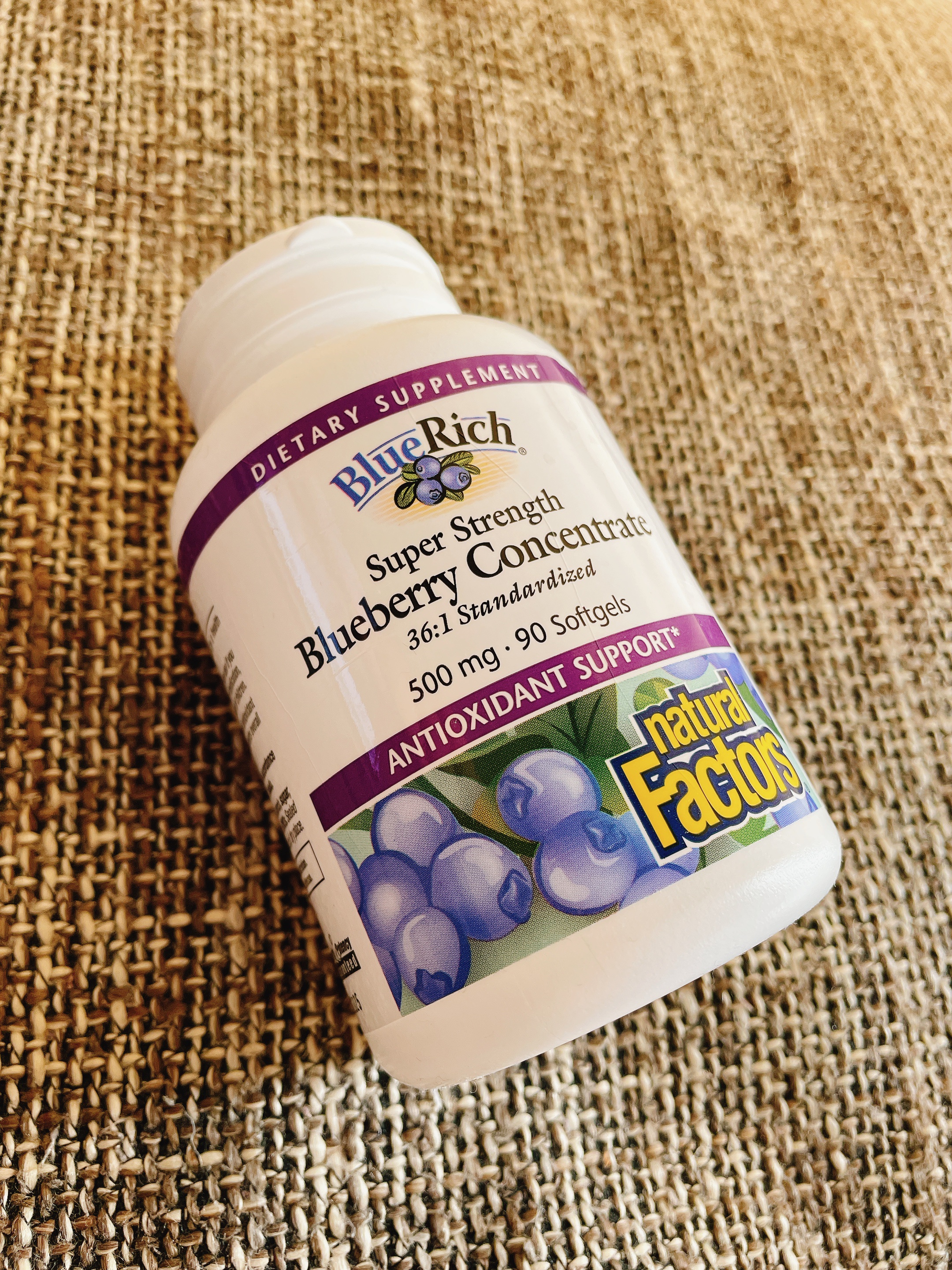BlueRich(ブルーリッチ)、スーパーストレングス、濃縮ブルーベリー/ナチュラルファクターズ/健康サプリメントを使ったクチコミ（1枚目）