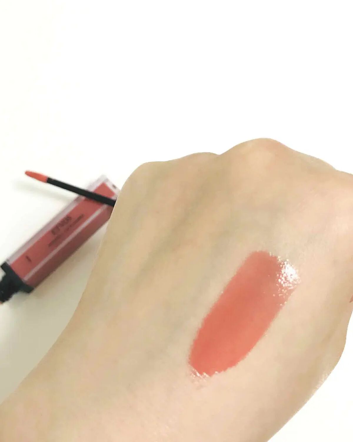 ミネラルリッププランパー アセロラピンク