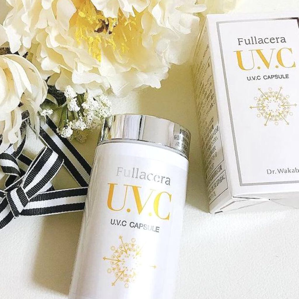 U.V.Cカプセル/フラセラ/美容サプリメントを使ったクチコミ（1枚目）