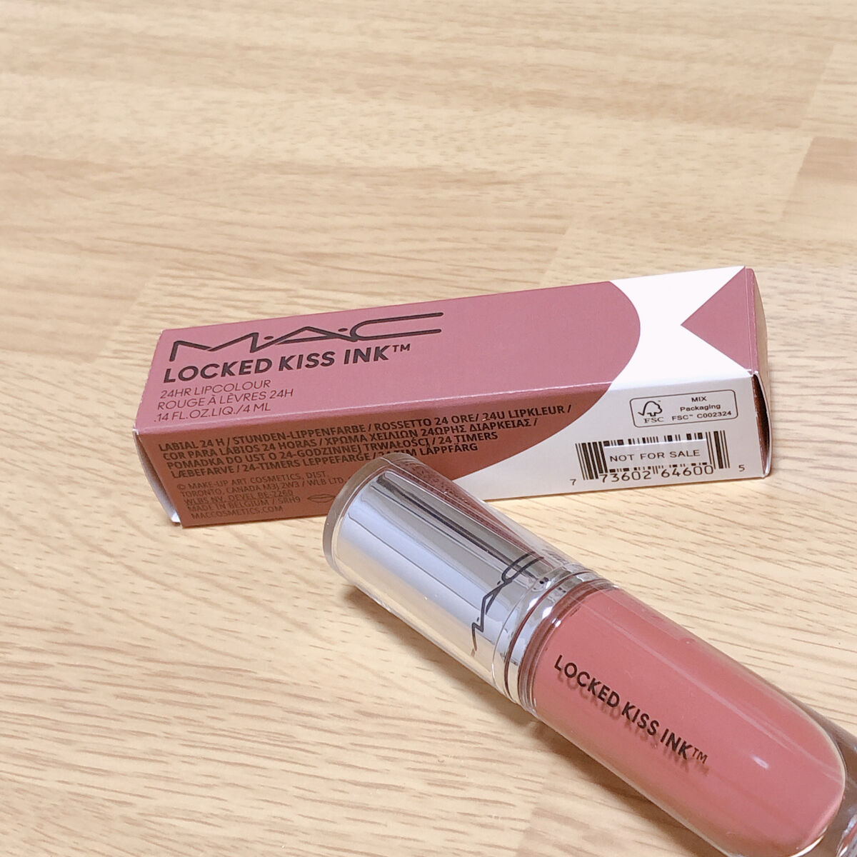 可愛すぎるマットリップのご紹介です🤎⸝⸝⸝⸝



M・A・Cの
ロックド キス インク リップカラー𓂃 𓈒✍︎

カラーはメティキュラスです🫶


このカラーが本当に可愛い🥺🥺


なんとも言えない絶妙カラーで
ナチュラル