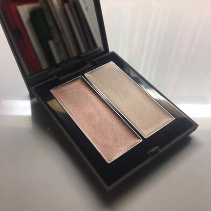 THREE シマリング グロー デュオ/THREE/クリームハイライトを使ったクチコミ(2枚目)