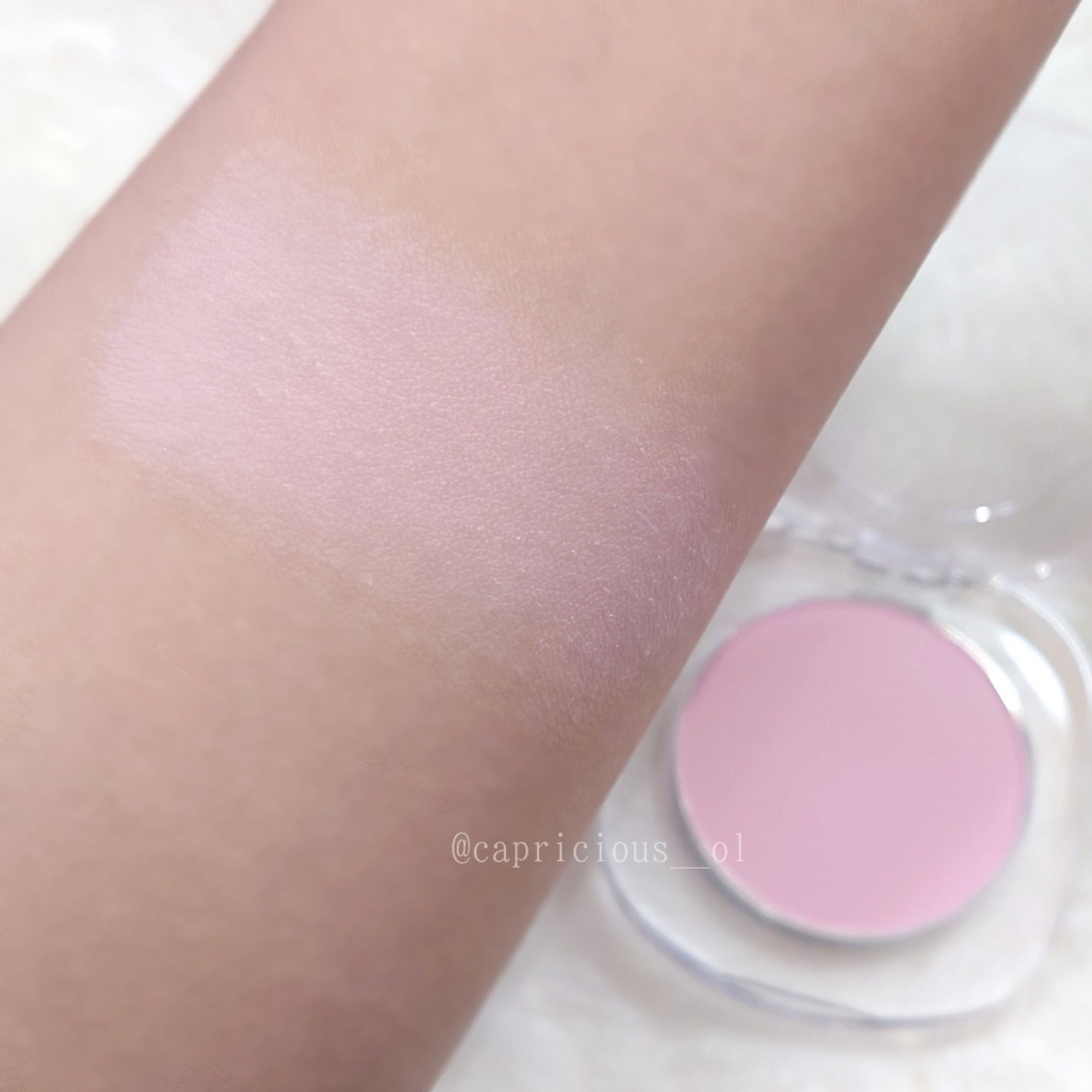 フラッフィーブラッシュ/Dear.A/パウダーチークを使ったクチコミ(3枚目)